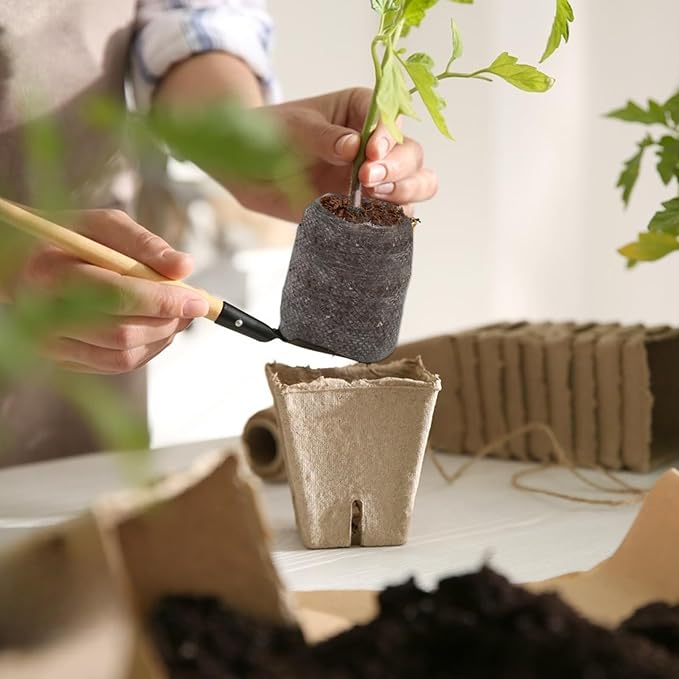 ZeeDix 100Pcs 30mm Peat Pellets for Seedlings, Seed Starter Pods Seed Starting Plugs Soil, Compressed Nutrient Block Potting Soil Discs Pellet for Planting Herbs Flowers Vegetables