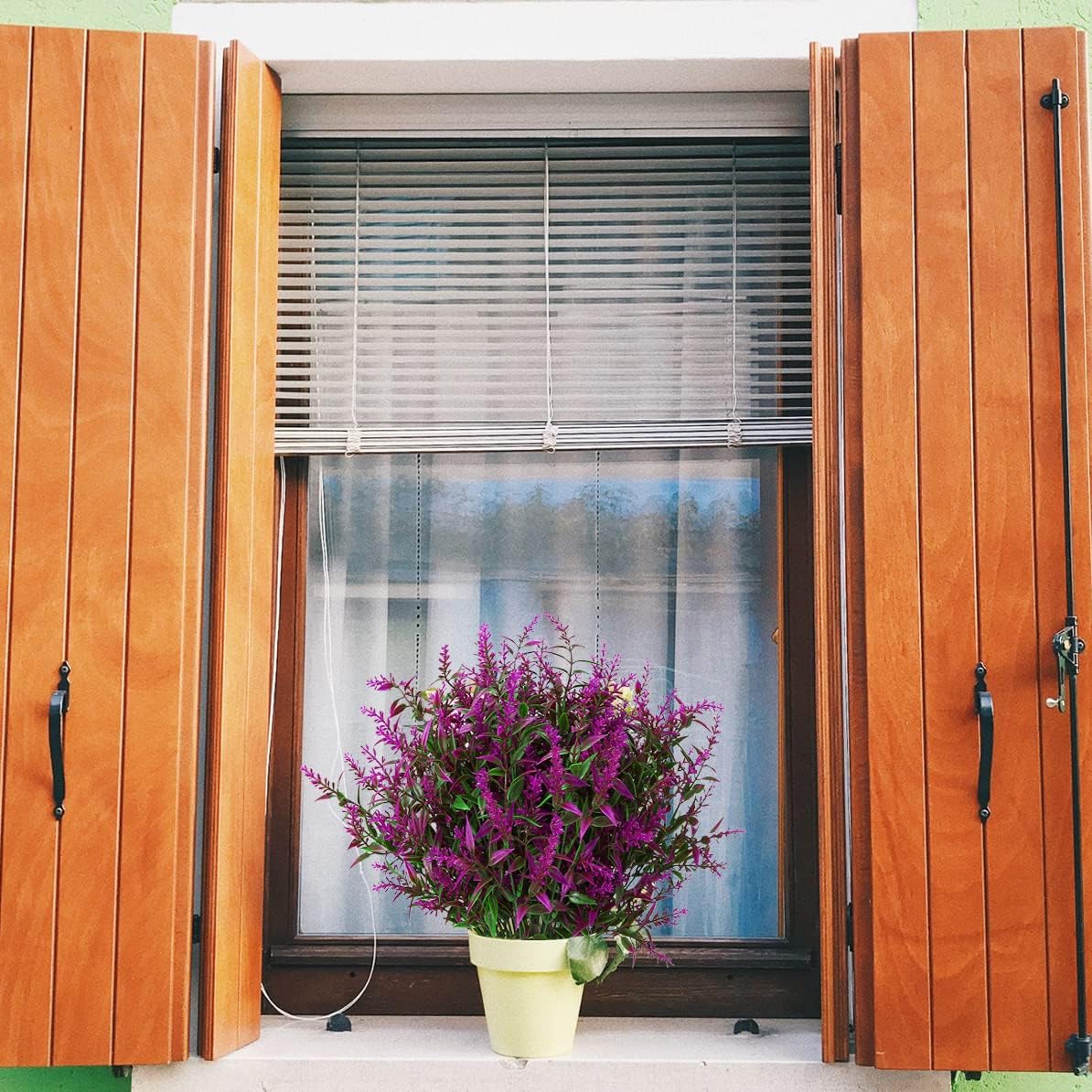 8 Pack Artificial Plants Flowers Grass Shrubs Lavender No Fade Faux Plastic Flowers Outdoor for Farmhouse Garden Porch Patio Indoor Wedding Decoration Greenery Fake Plants uv Resistant